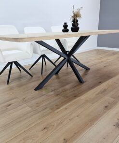 Alternative view of Eiken tafel afgeronde hoeken met Matrixpoot K5