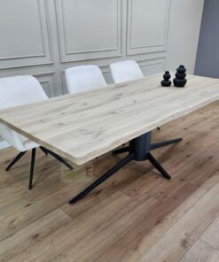 Alternative view of Eikenhout boomstam tafel met O-Matrix