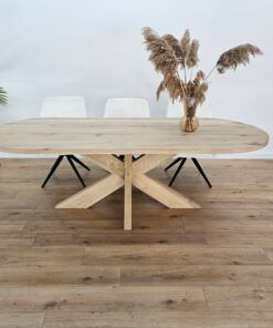 Eiken plat ovale tafel met eiken Matrixpoot