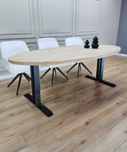 Alternative view of Eikenhout Ovale tafel met Dubbele L poten