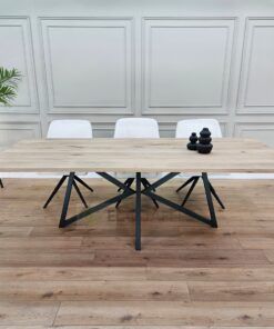 Eiken tafel afgeronde hoeken Vlinder onderstel