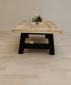Alternative view of Industriële steigerhout salontafel A-Onderstel
