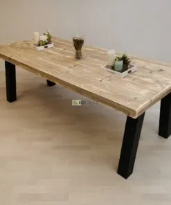 Industriële steigerhout tafel Blokpoot-Schuin Onderstel