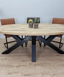 Eiken Ovale tafel W Onderstel