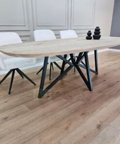 Alternative view of Eikenhout Deens ovale tafel Vlinder-onderstel