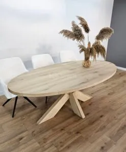 Alternative view of Eiken ovale tafel met Eiken matrix onderstel