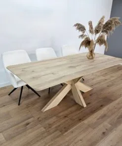 Alternative view of Eiken tafel met afgeronde hoeken met Eiken Matrix
