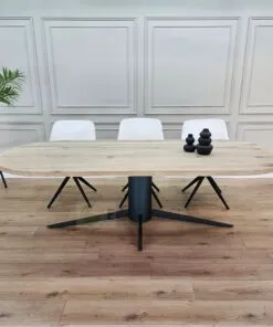 Eiken plat ovale tafel met Otrix onderstel