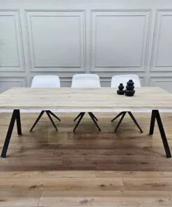 Eikenhout boomstam tafel met hoge Kik poten