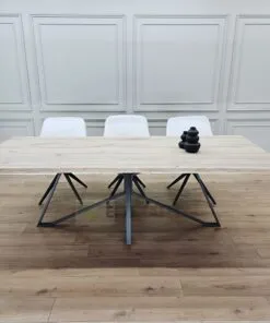 Eikenhout boomstam tafel met Libelle onderstel