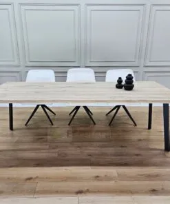 Eikenhout boomstam tafel met schuine poten