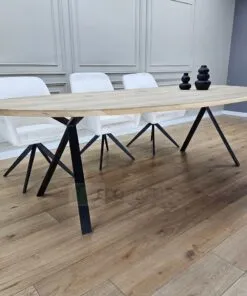 Alternative view of Eikenhout Organische tafel met Hoge kik poten