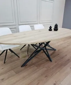 Alternative view of Eikenhout Organische tafel met Ster onderstel