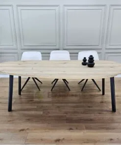 Eikenhout Organische tafel met Schuine poten