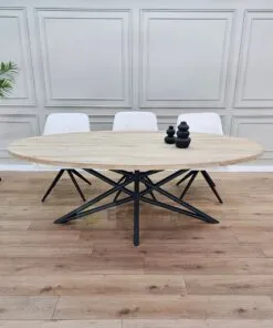 Eikenhout ovale tafel met Ster onderstel