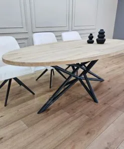 Alternative view of Eikenhout ovale tafel met Ster onderstel