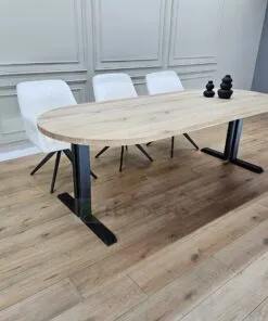 Alternative view of Eiken plat ovale tafel met Dubbele L poten