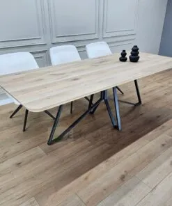 Alternative view of Eiken tafel met afgeronde hoeken met Libelle onderstel