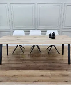 Eiken tafel afgeronde hoeken met Schuine poten