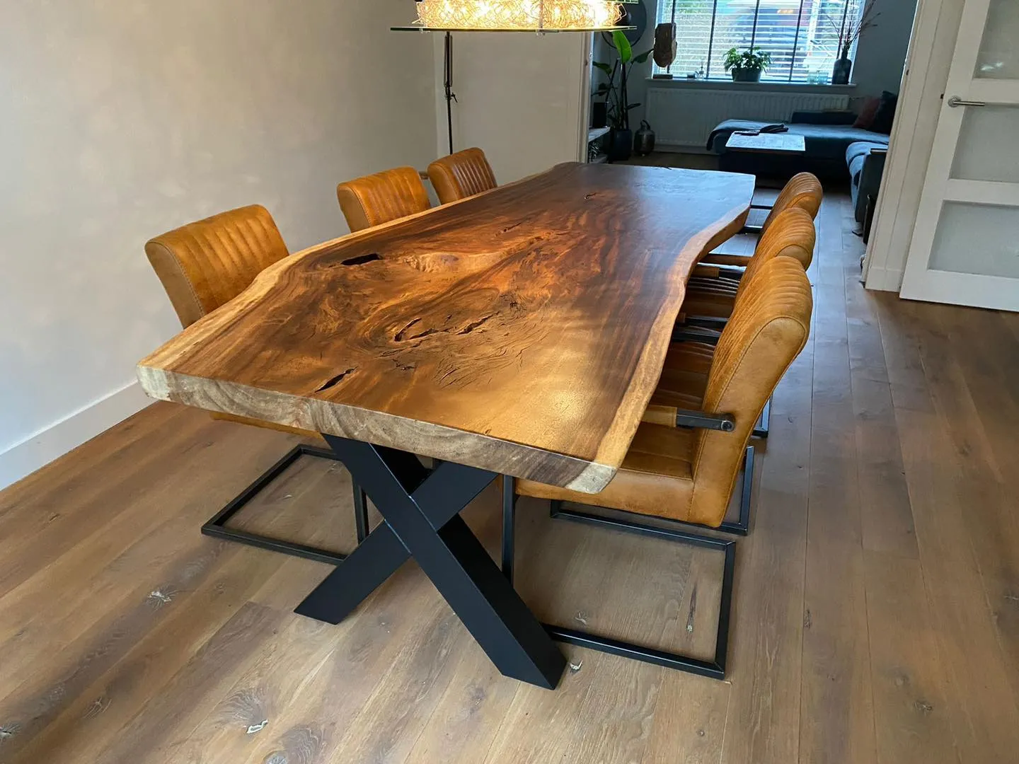 Suar boomstam tafel Xavier