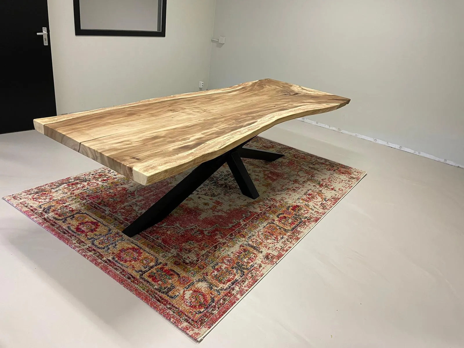 Suarhout tafel matrixpoot