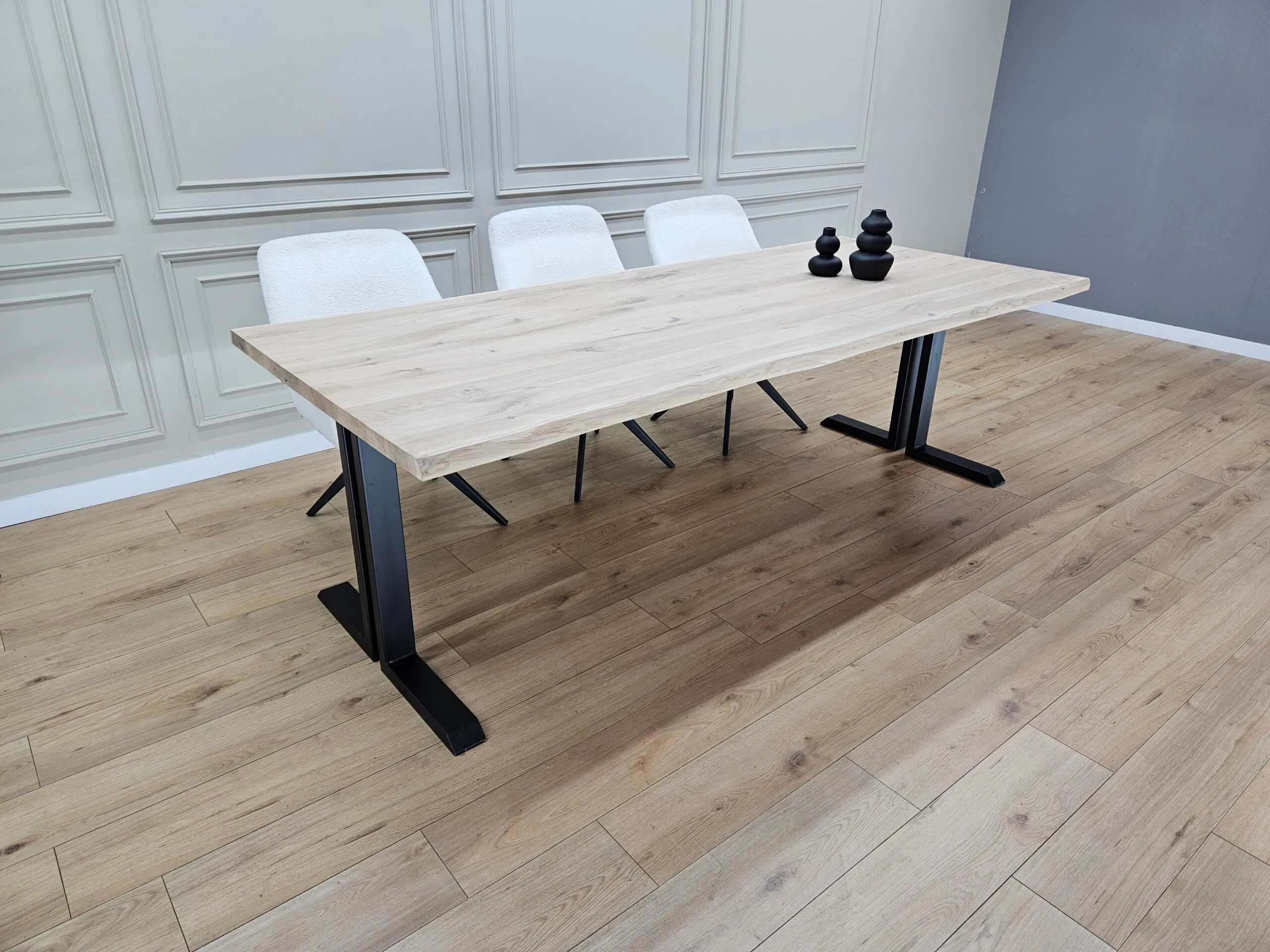 Eiken boomstam tafel
