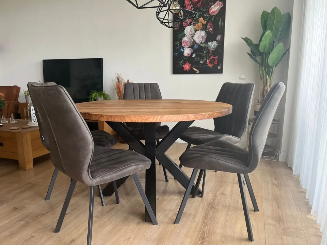 Eiken ronde tafel